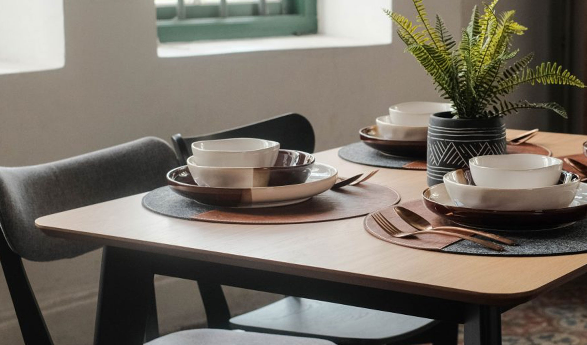 How to Style Modern Dining Tables in Malaysia