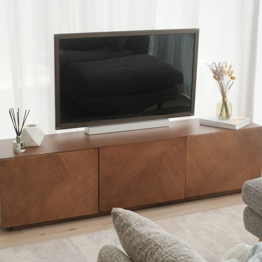 Incorporate Natural Materials And Wooden Furniture